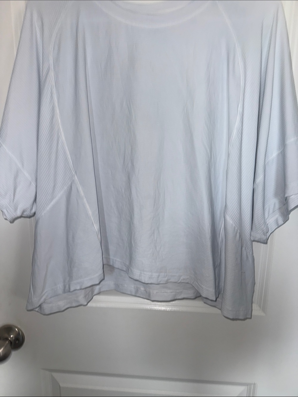 CALIA by Carrie Underwood Light Blue/ off white Short Sleeve Performance Tee